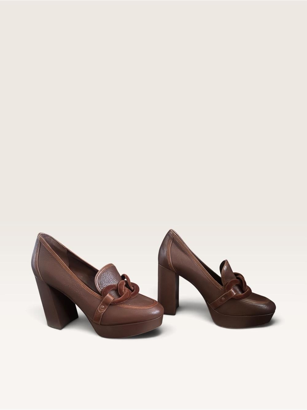 Vince Camuto Brown Leather Platform Loafer Pumps Velvet Chain Size 8